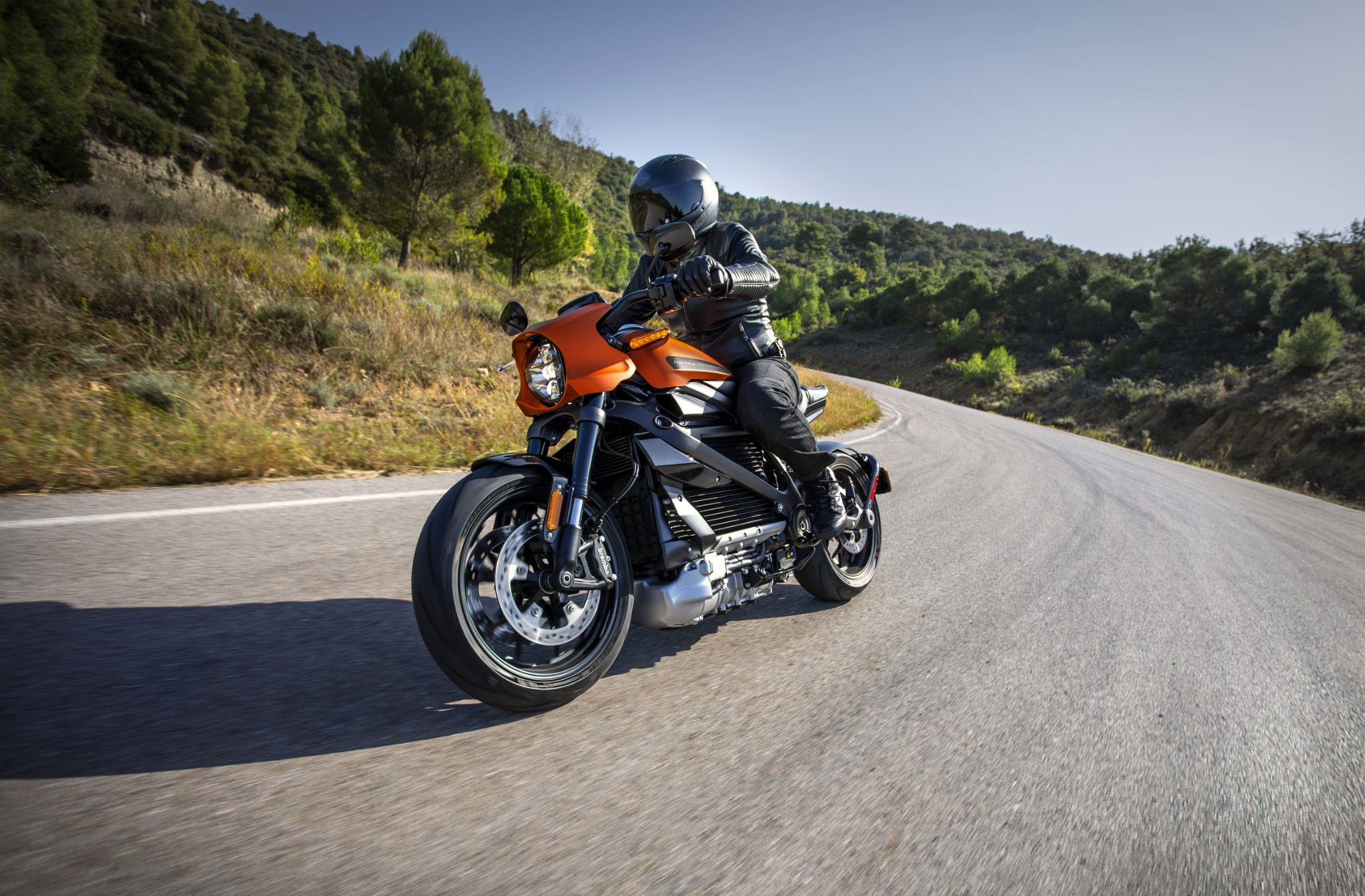 Où placer son tracker GPS sur sa moto ?