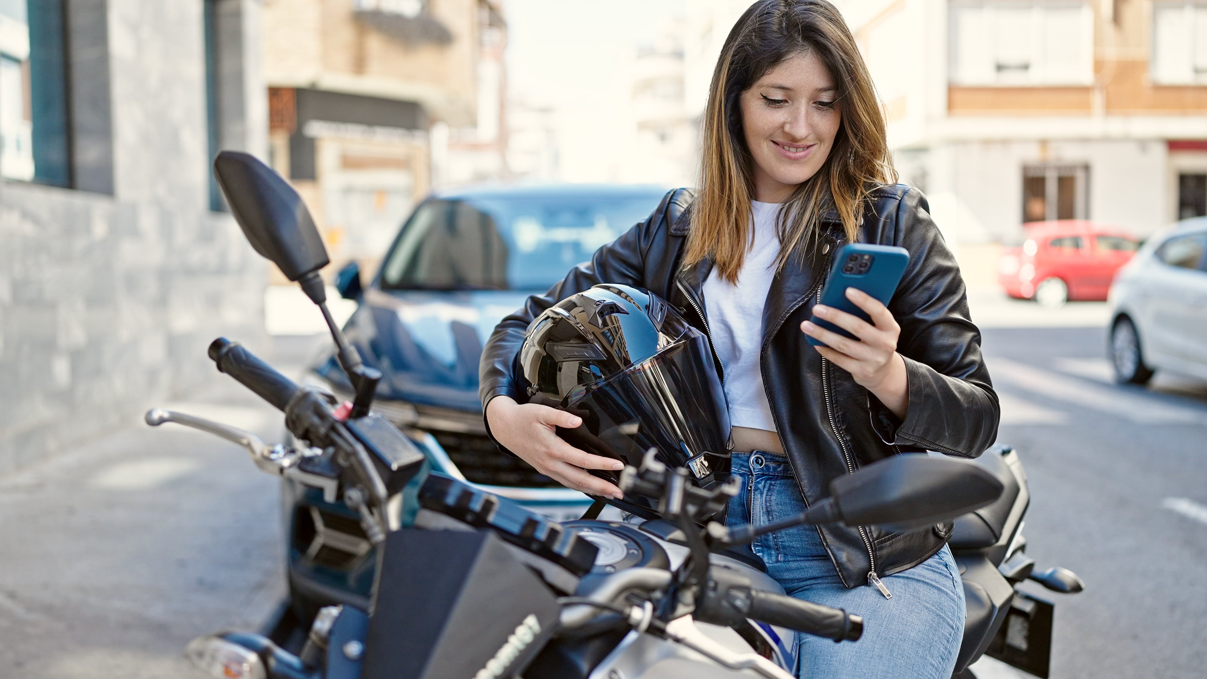 Les fans de 2 roues se rencontrent désormais en ligne